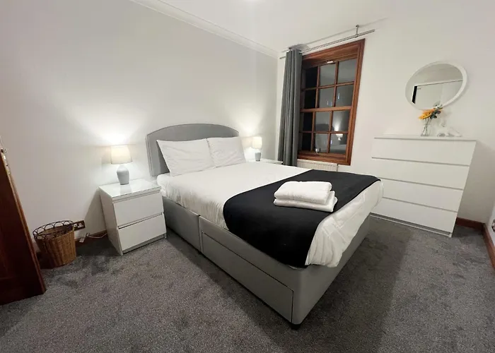 2br Flat Historic Centre Sleeps 5