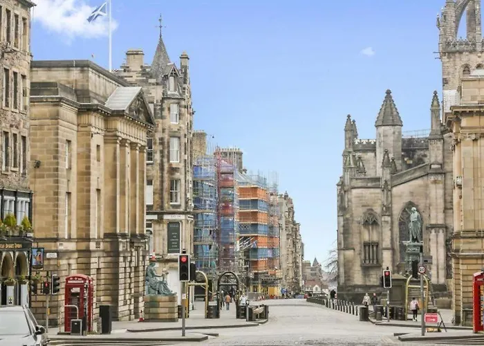 George Iv Bridge - Superbly Located 3 Bedroom! شقة إدنبرة