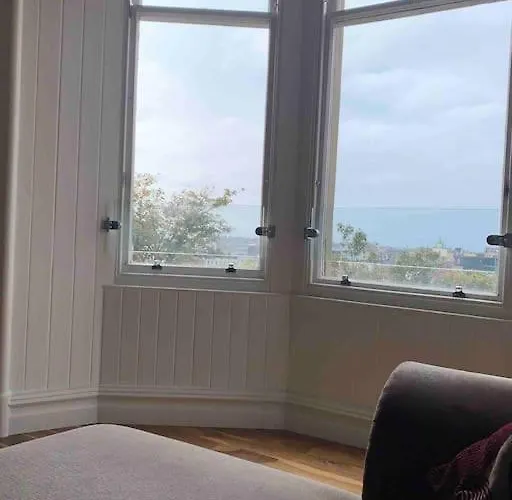 Modern Flat With Views By The Royal Mile Apartamento