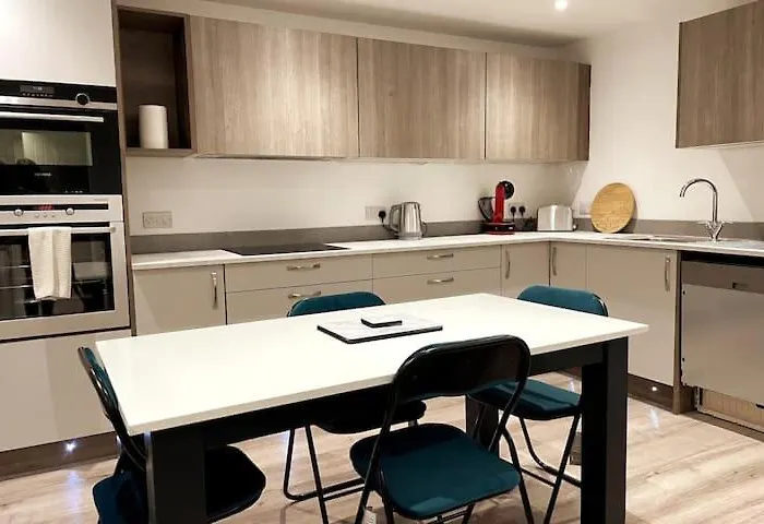 Apartment Montgomery Lovely 3 Bedroom With Private Garden In Centre Edinburgh