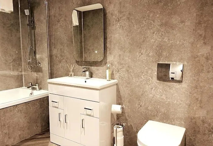 Montgomery Lovely 3 Bedroom With Private Garden In Centre Apartment Edinburgh