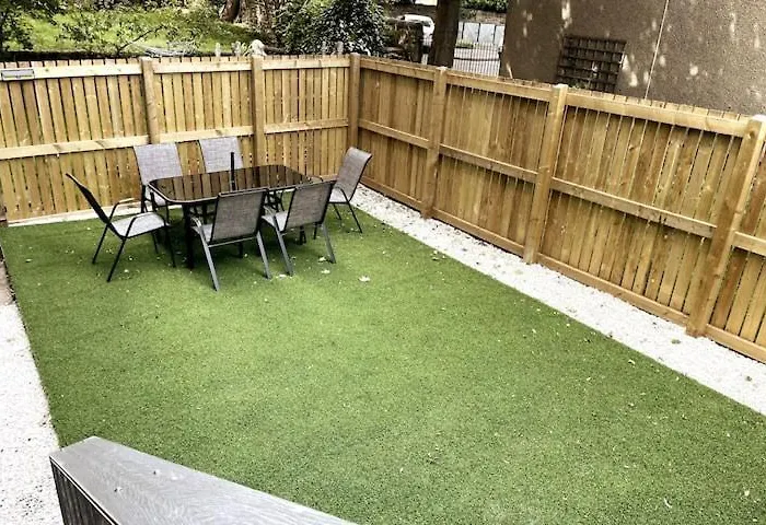 Apartment Montgomery Lovely 3 Bedroom With Private Garden In Centre