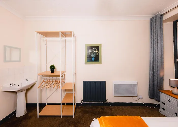 Cozy Old Town 4 Bedrm 아파트 *