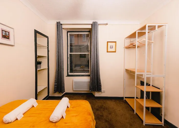 아파트 Cozy Old Town 4 Bedrm