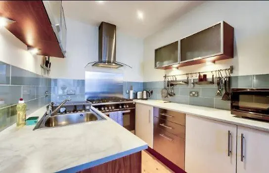 By The Meadows, Close To Centre Apartment *