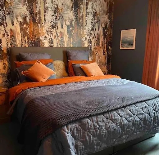 Ultra Stylish Furnished In Semesterbostad *