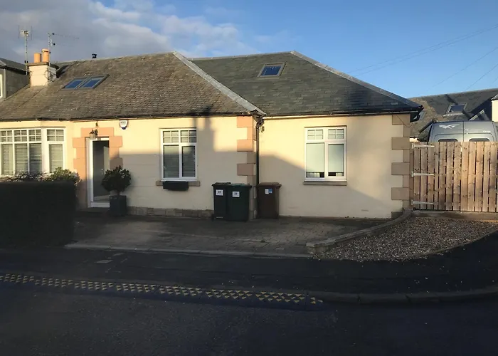 Semesterbostad Ultra Stylish Furnished In Edinburg