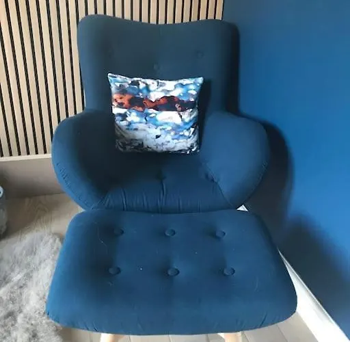 Ultra Stylish Furnished In * Edinburg