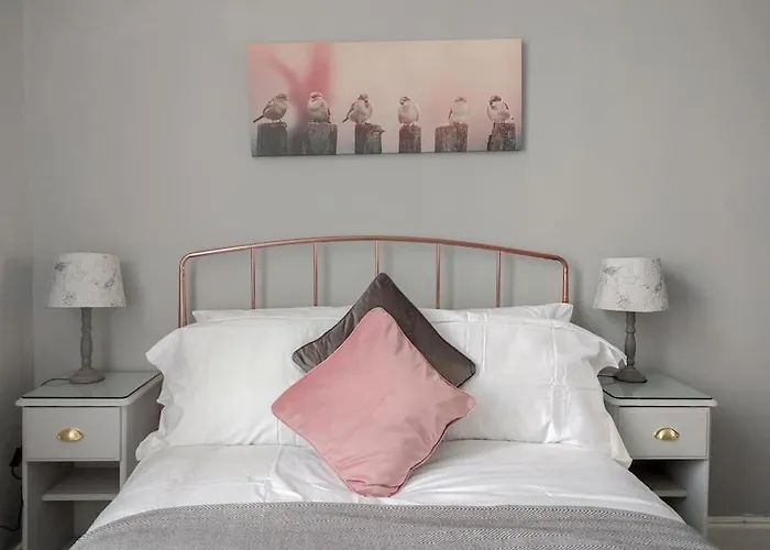 Beautiful Georgian New Town 2 Bed * אדינבורו