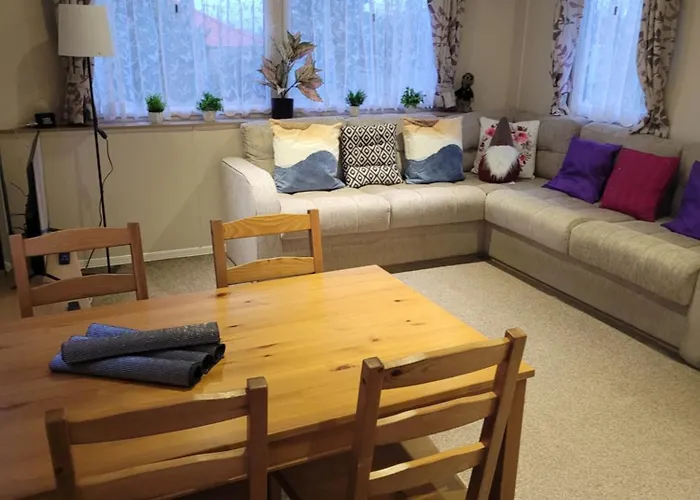 Vakantiehuis Cozy Caravan Near Edinburgh