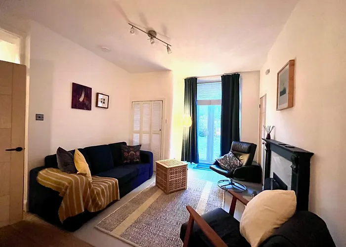 Garden Flat דירה *