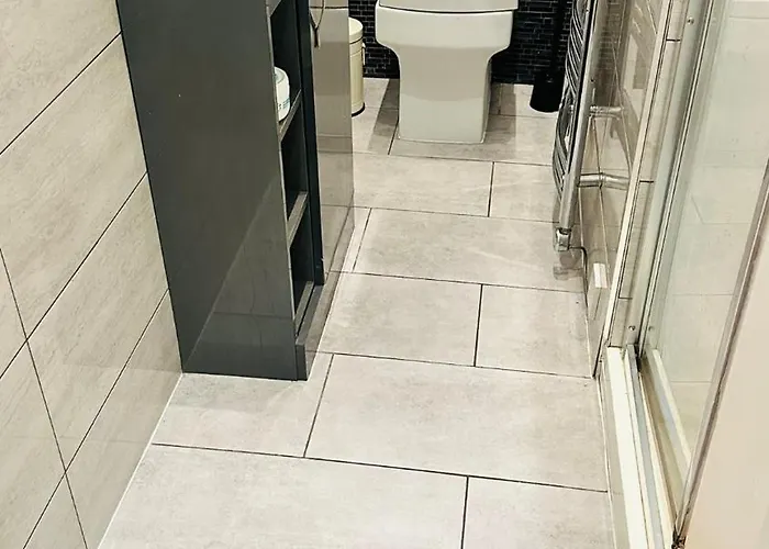 Stylish 1bhk Heart Of The Daire *