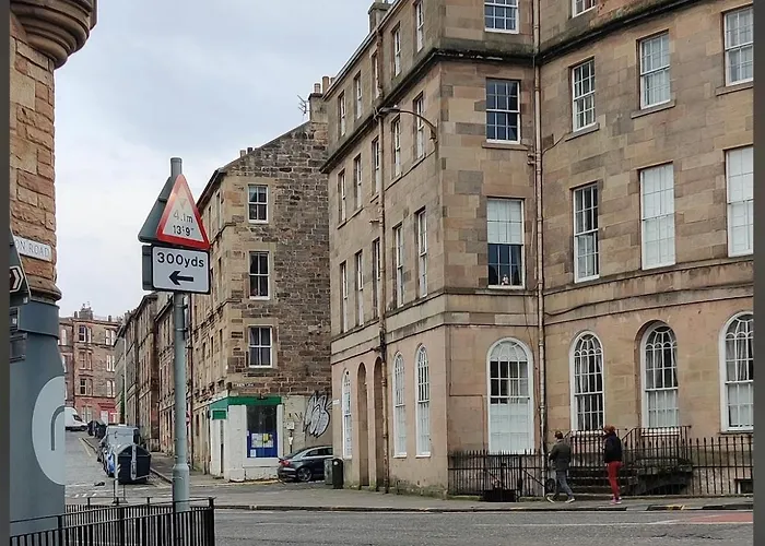 Daire Stylish 1bhk Heart Of The Edinburgh