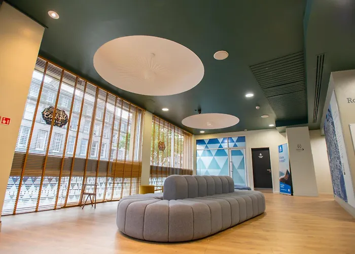 Edinburgh Central Accommodation * Edinburgh