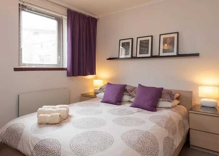 Logie Road * Edinburgh