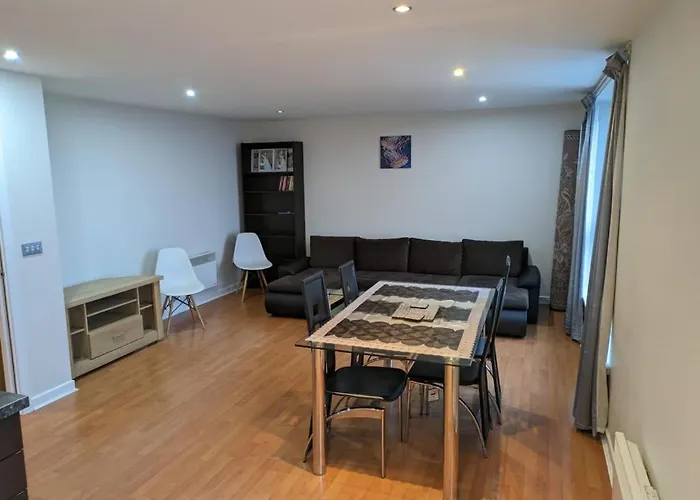 Modern 2 Bed With Stunning Seaside View Apartment Edinburgh