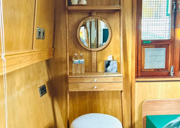Ботель - Houseboats 4*