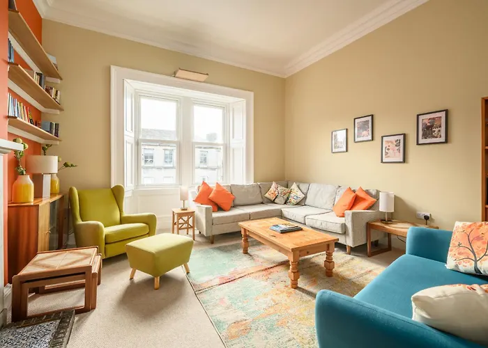 דירה 5-br 3-bth Newington - Modern & Spacious אדינבורו