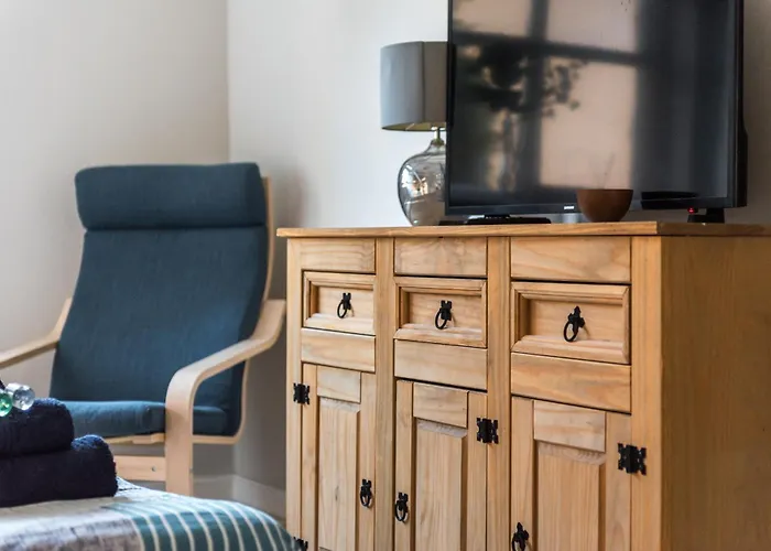 Apartment Cosy Roseburn Apartment, - 2 Bedrooms, Free Parking