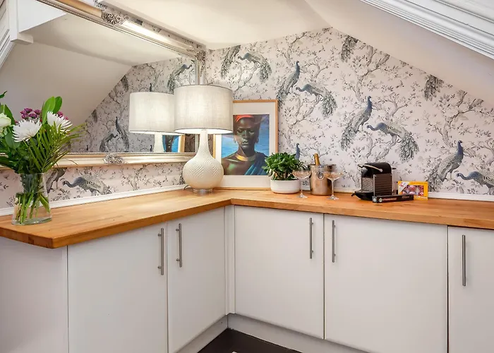 Stylish Victorian Apartment's Close To The Botanical Gardens, Free Parking! Appartamento *