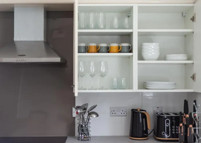 Ground Floor 2 Bed Flat Slateford Эдинбург
