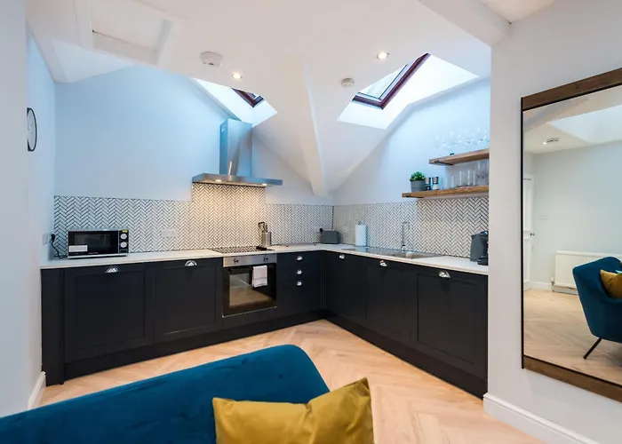 Апартаменты Quiet, 2 Bedroom Royal Mile Gem Эдинбург