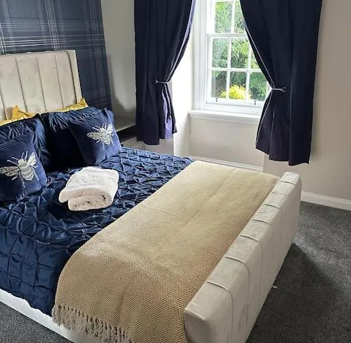 Дом отдыха Cameron Coach House Modern In Murrayfield *