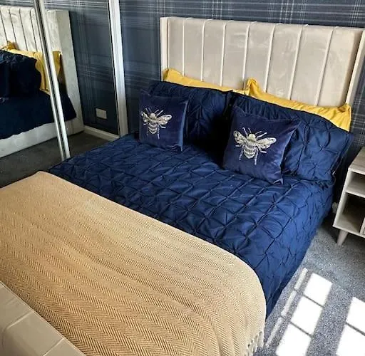 Cameron Coach House Modern In Murrayfield * Edinburgh
