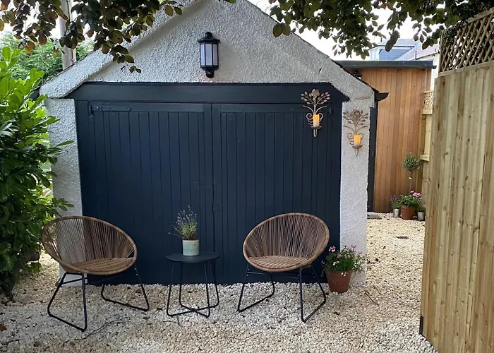 Hillview * Edinburgh