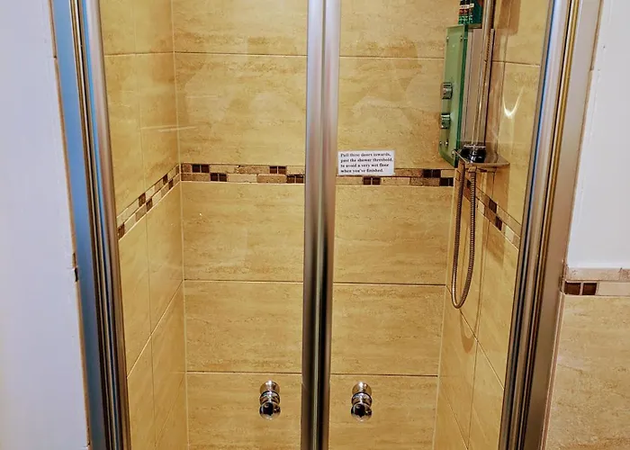 Mccrae's Эдинбург