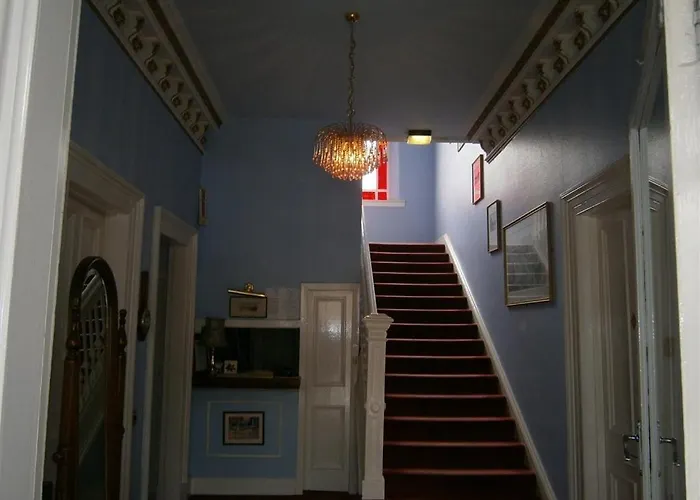 Dorstan House 게스트하우스 3*