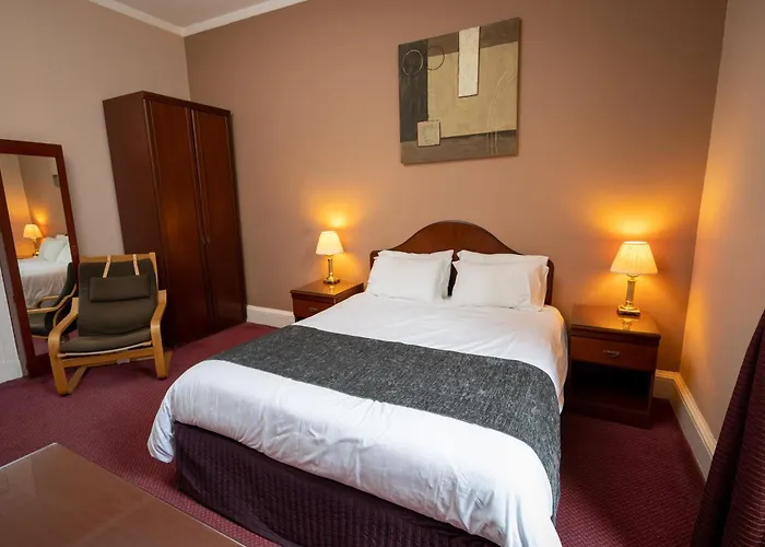 Whisky House Hotell 3*