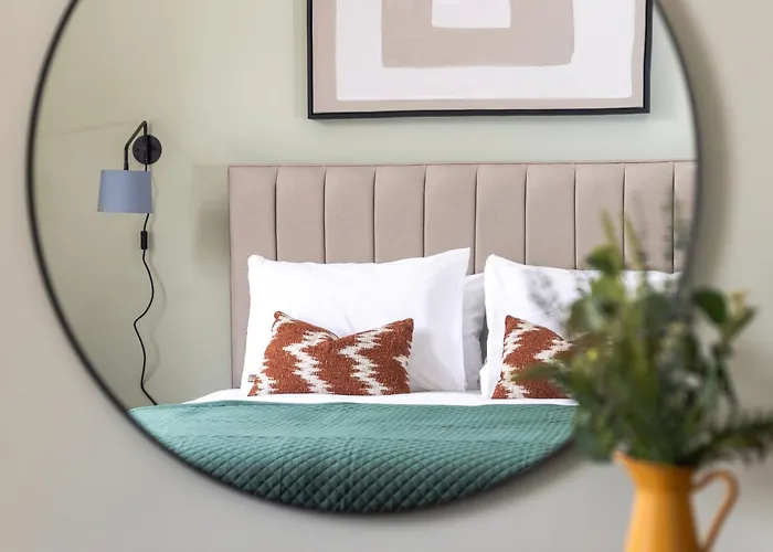 Dragon Luxury Serviced At Walker Street