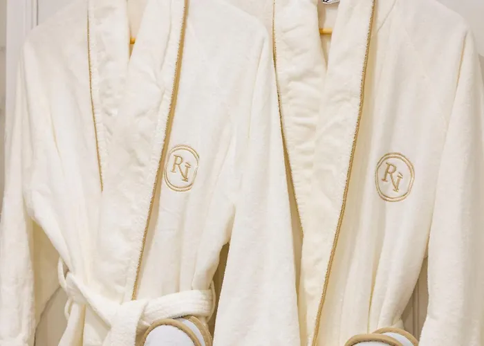 Righ - Luxurious Centre Three Bedroom شقة إدنبرة