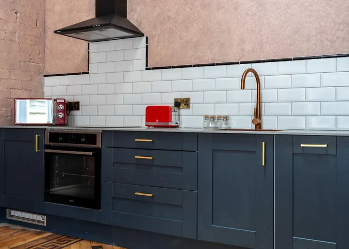 89 The Merchants- Chic By The House Of Danu 4* Edinburgh