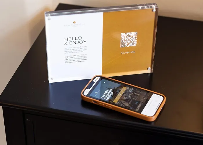 Righ - Luxurious Centre Three Bedroom شقة