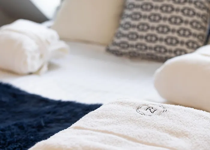 شقة Righ - Luxurious Centre Three Bedroom