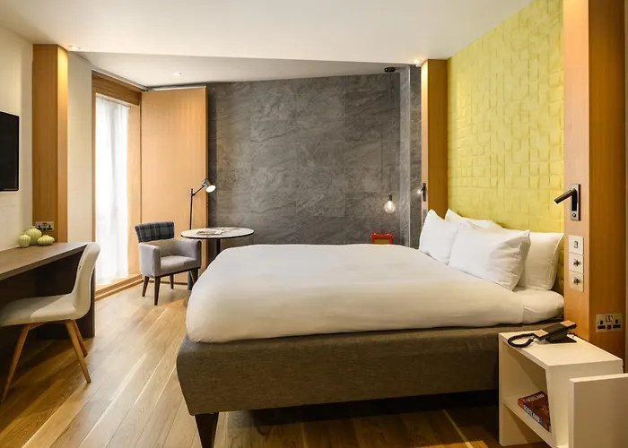 Market Street 4*