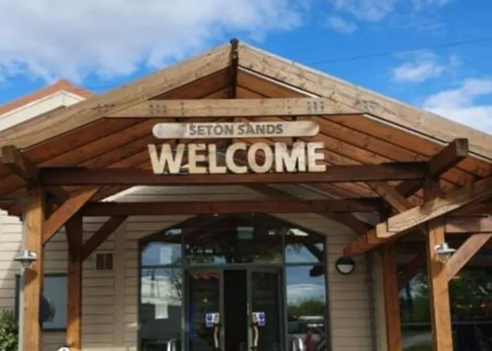 Belfry 2 - Luxury Spacious Family Caravan *