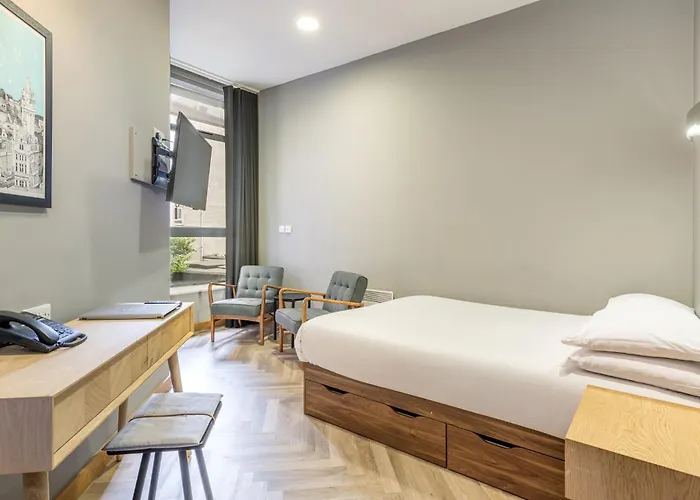Km Edinburgh