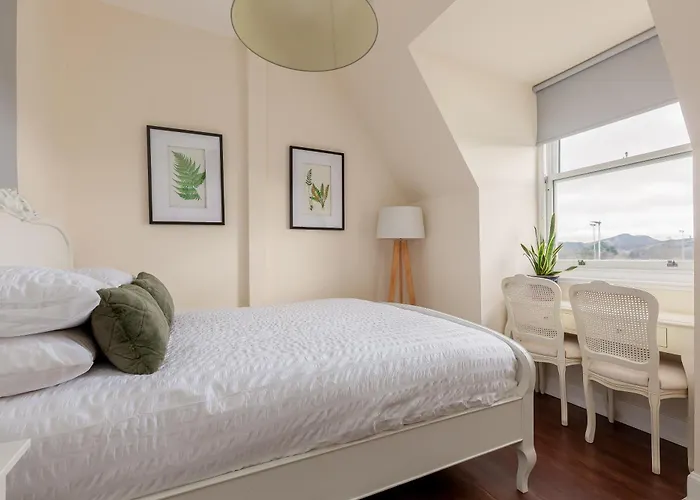 Stylish Victorian Apartment's Close To The Botanical Gardens, Free Parking! * Edimburgo