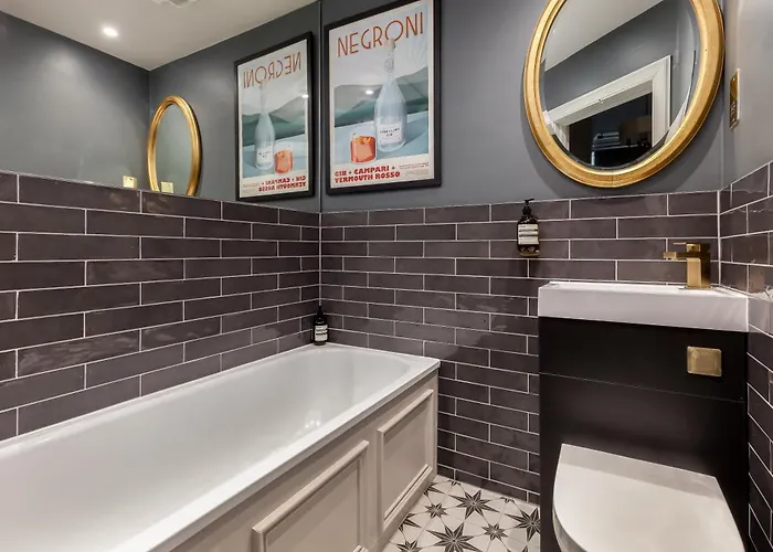 Stylish Victorian Apartment's Close To The Botanical Gardens, Free Parking! Appartamento