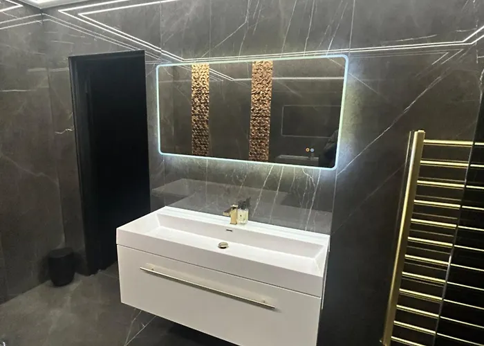 Large Modern Family In Murrayfield - Very Close To Centre - 10 Mins By Direct Bus - Private Driveway & Garden Edinburgh