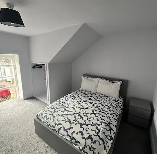 Boyds Entry Flat Old Town