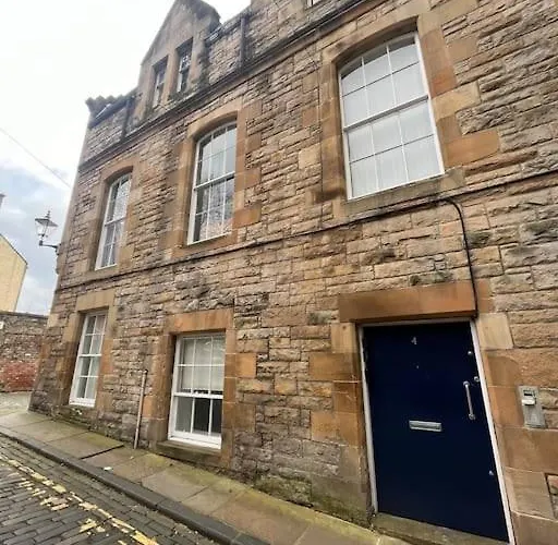 Boyds Entry Flat Old Town *