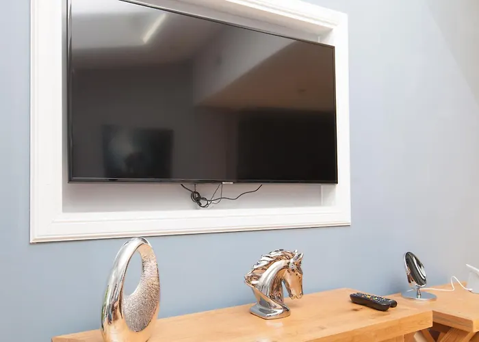 Luxe Arthurs Seat View Townhouse With Hot Tub Apartment