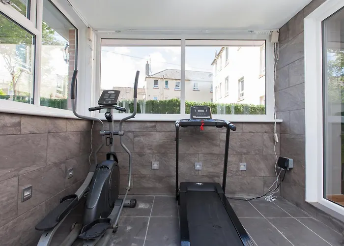 Luxe Arthurs Seat View Townhouse With Hot Tub Apartment Edinburgh