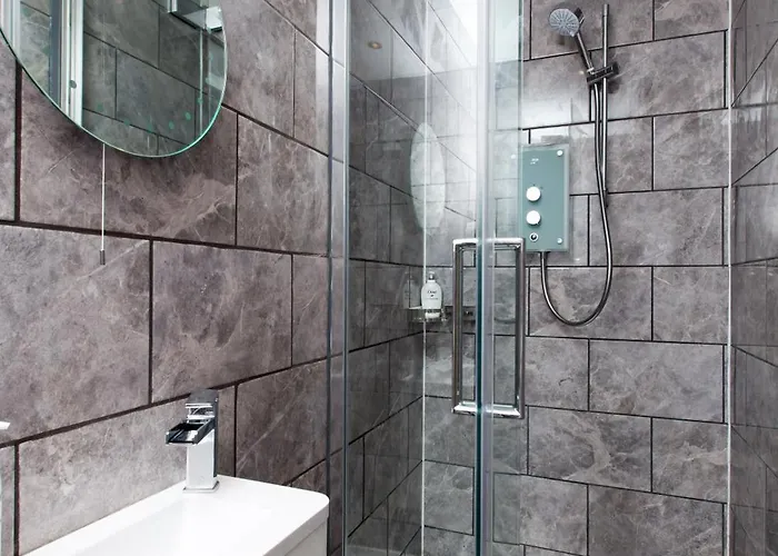 Apartment Luxe Arthurs Seat View Townhouse With Hot Tub