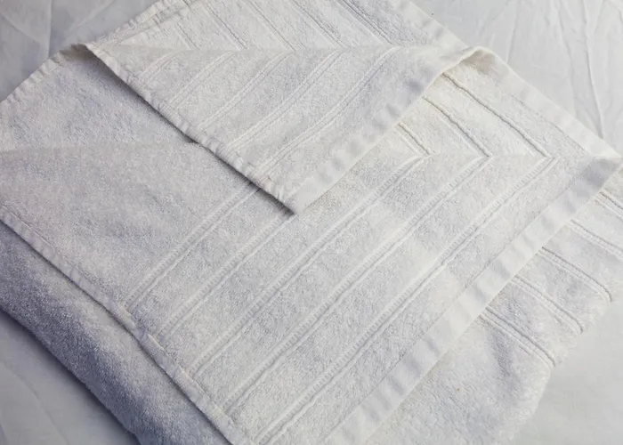 Luxe Arthurs Seat View Townhouse With Hot Tub * Edinburgh