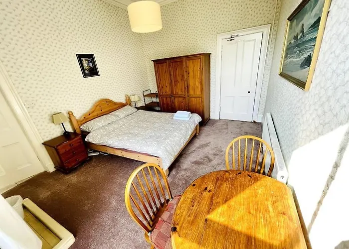 Lauriston Park * Edinburgh